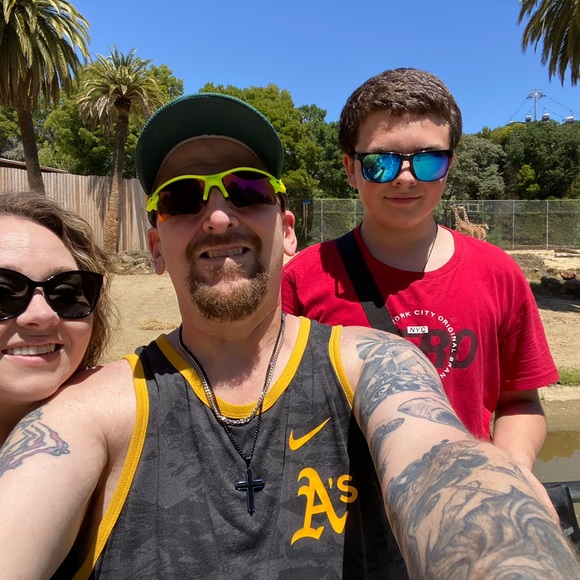 Meet your Posher, Damon - Picture 6 of 15